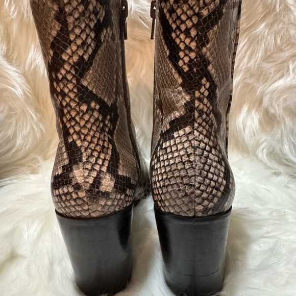 Aldo Snakeskin Pattern Women's Boots - Picture 3 of 9
